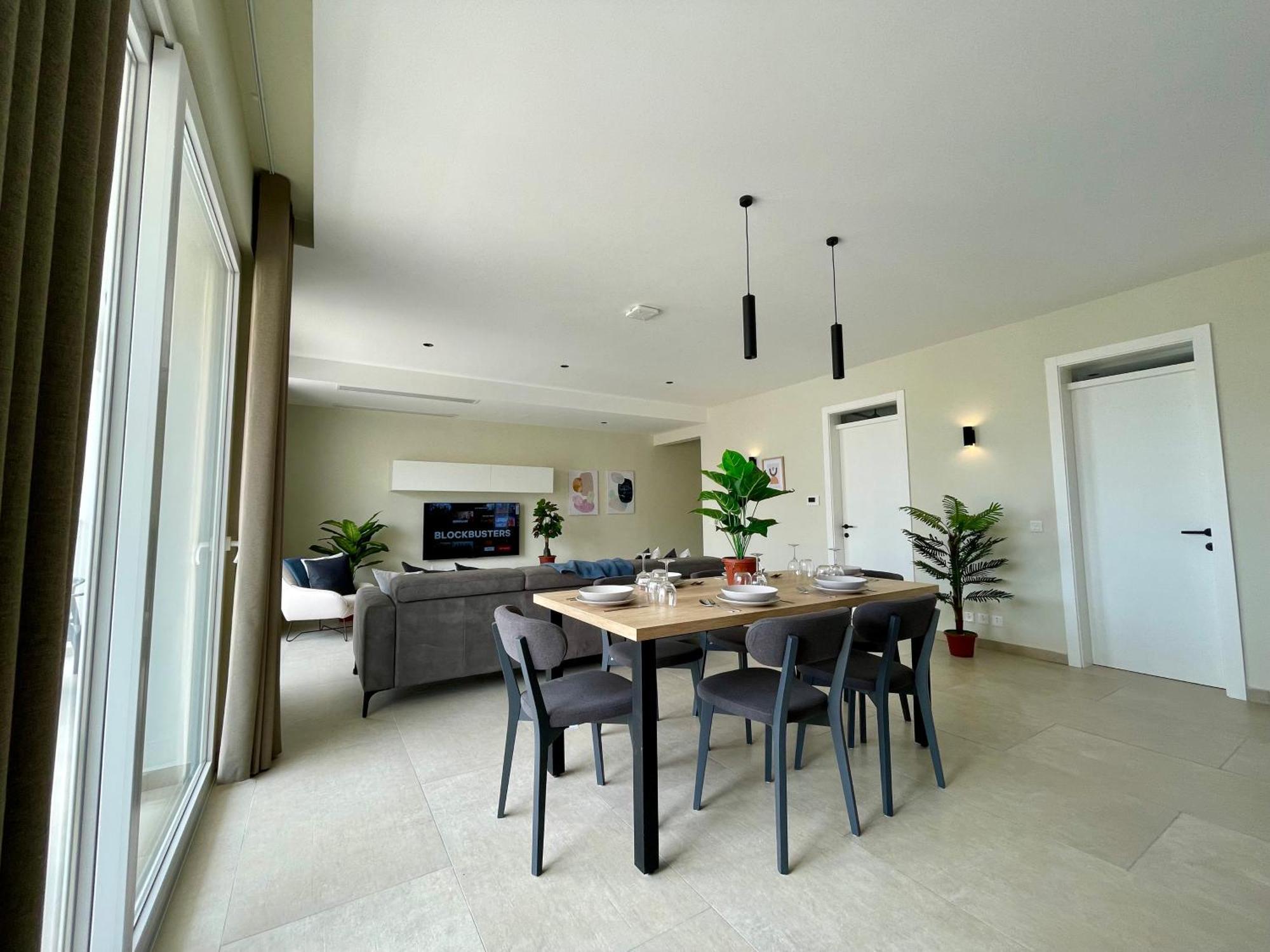 Bugibba Square Seafront Lux Apartments By Holi St. Paul's Bay Exterior foto